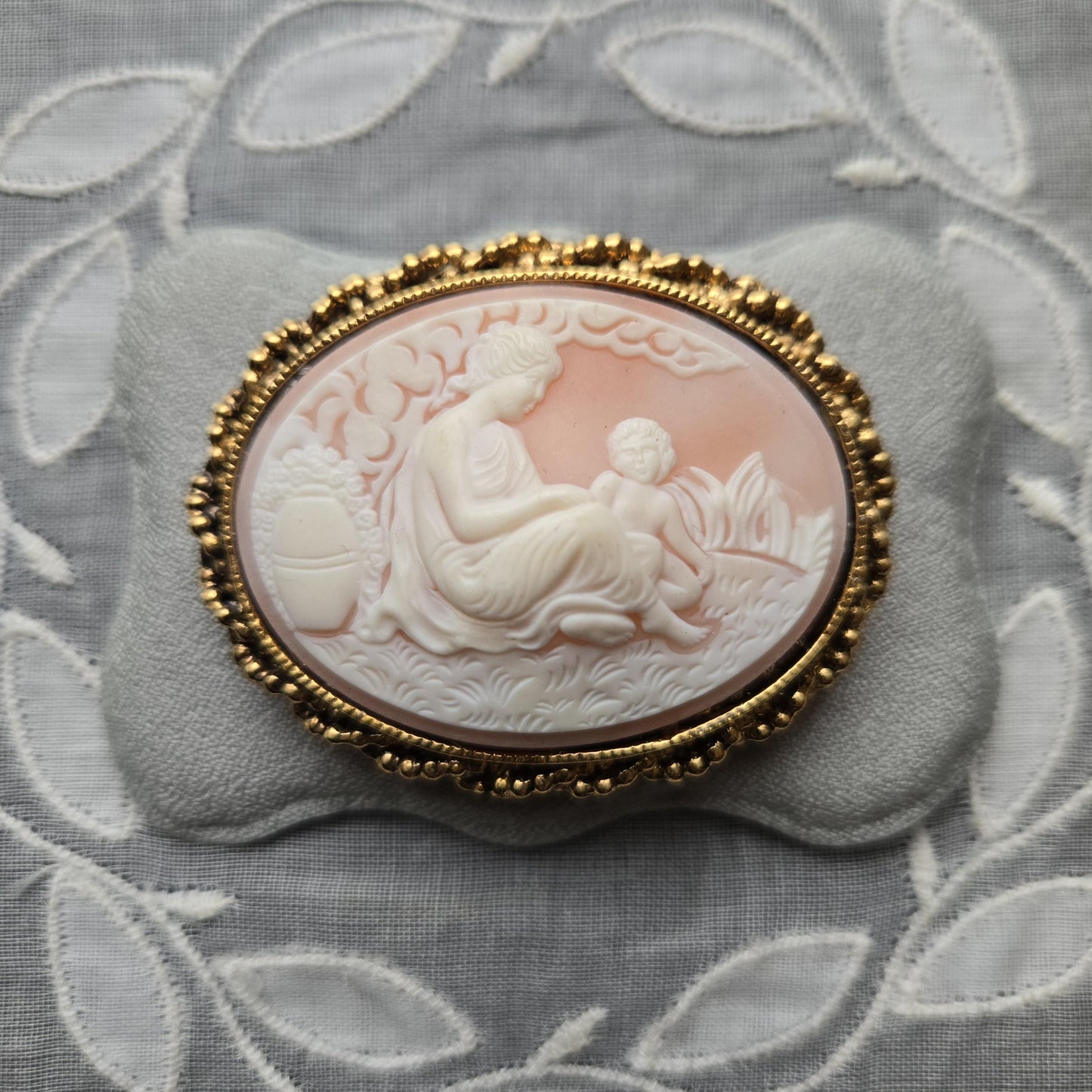 Brooch - Pink Scenic Cameo Brooch