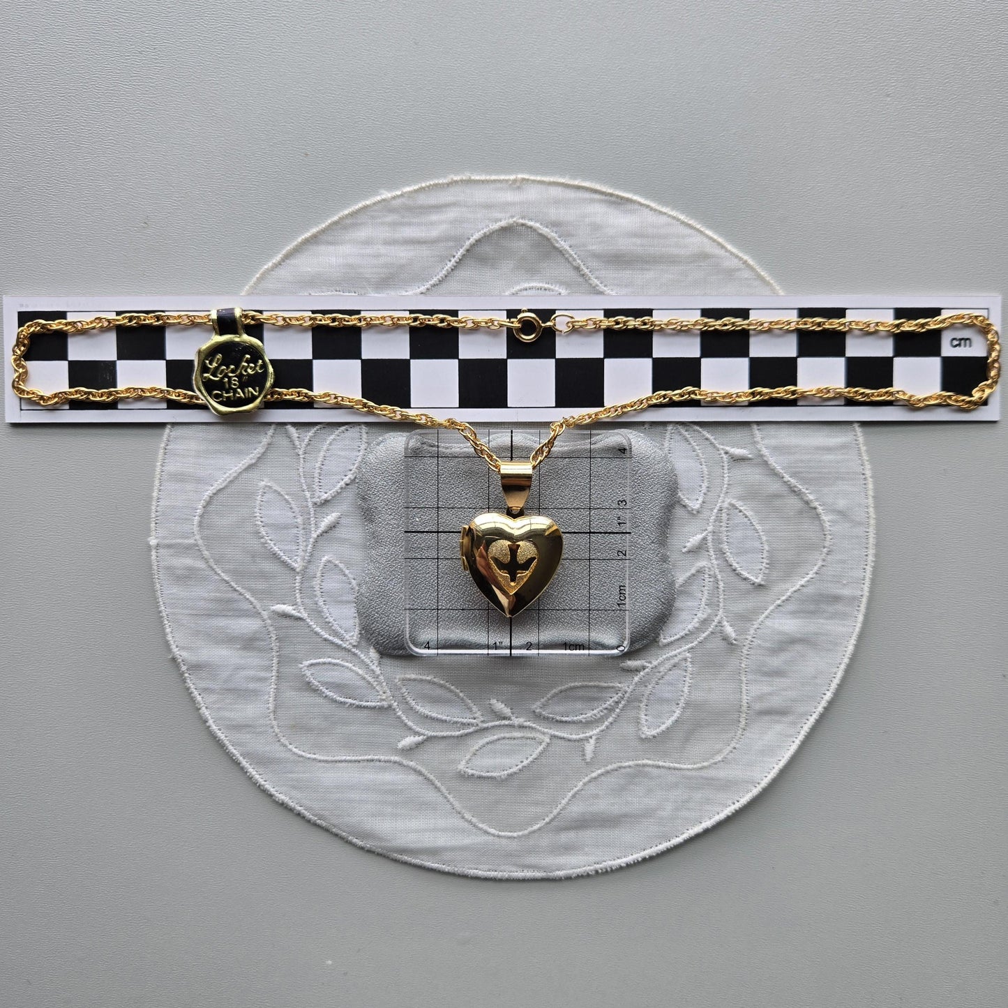 Necklace - Gold Heart Locket Pendant Necklace