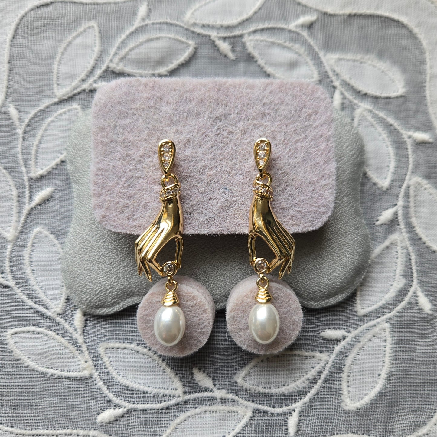 Posts - Crystals and Pearl Hand Drop Earrings