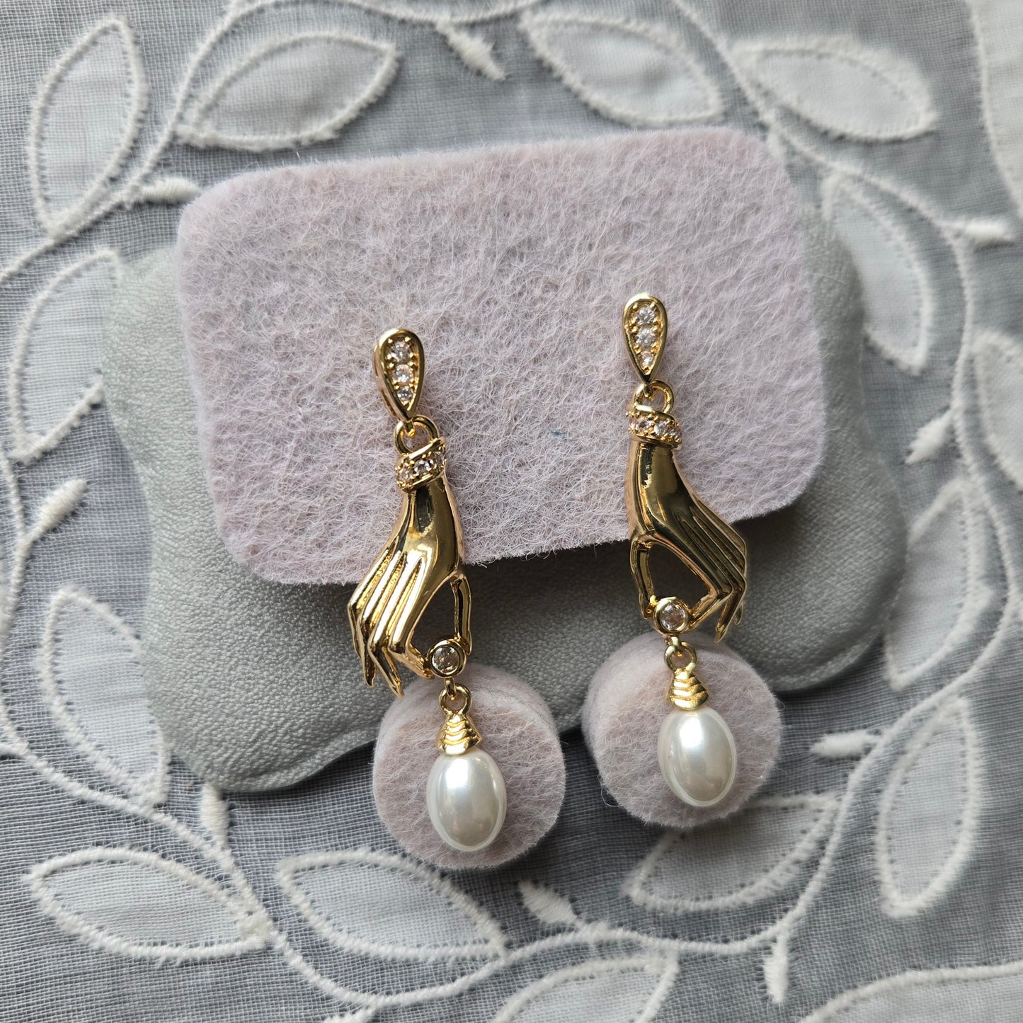 Posts - Crystals and Pearl Hand Drop Earrings