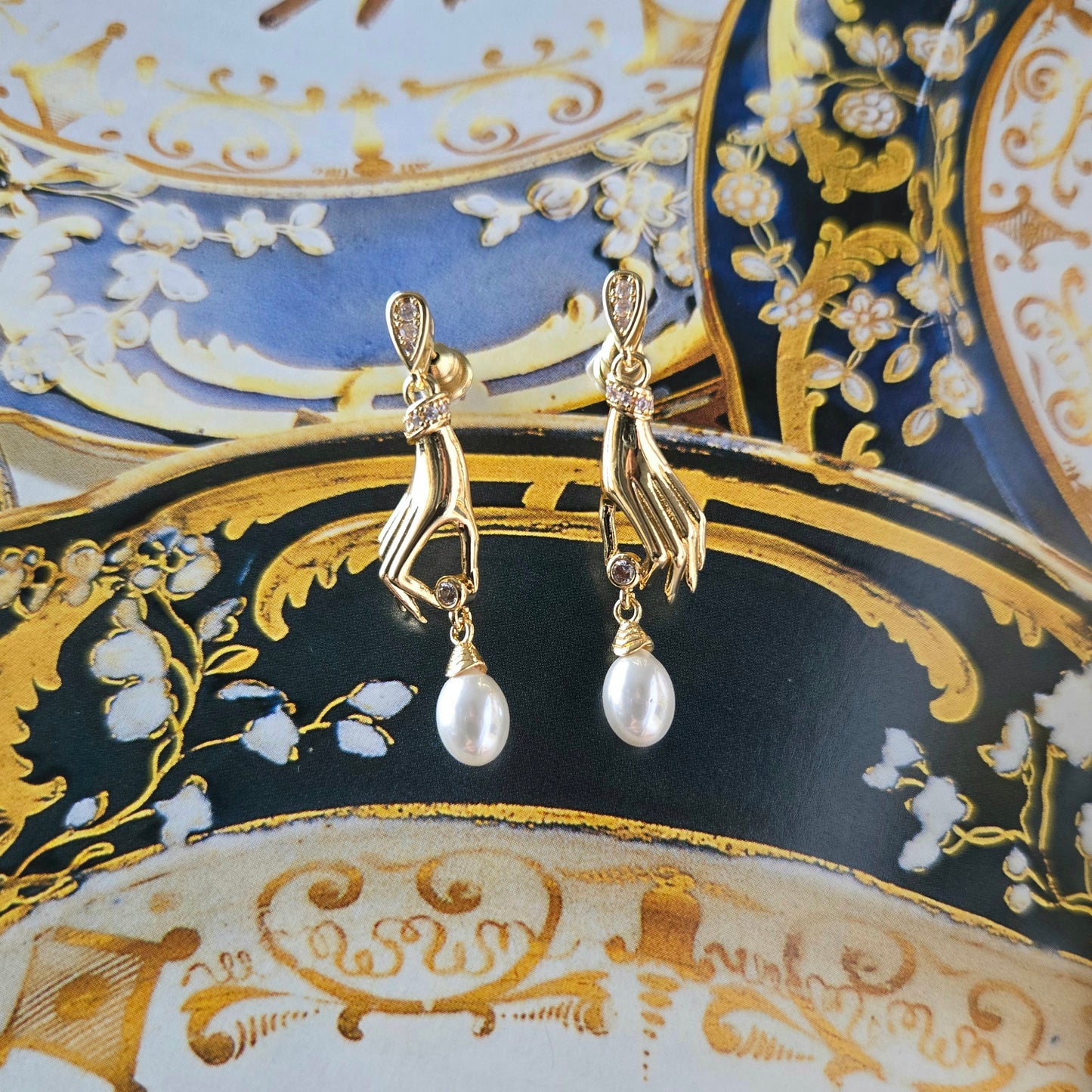 Posts - Crystals and Pearl Hand Drop Earrings