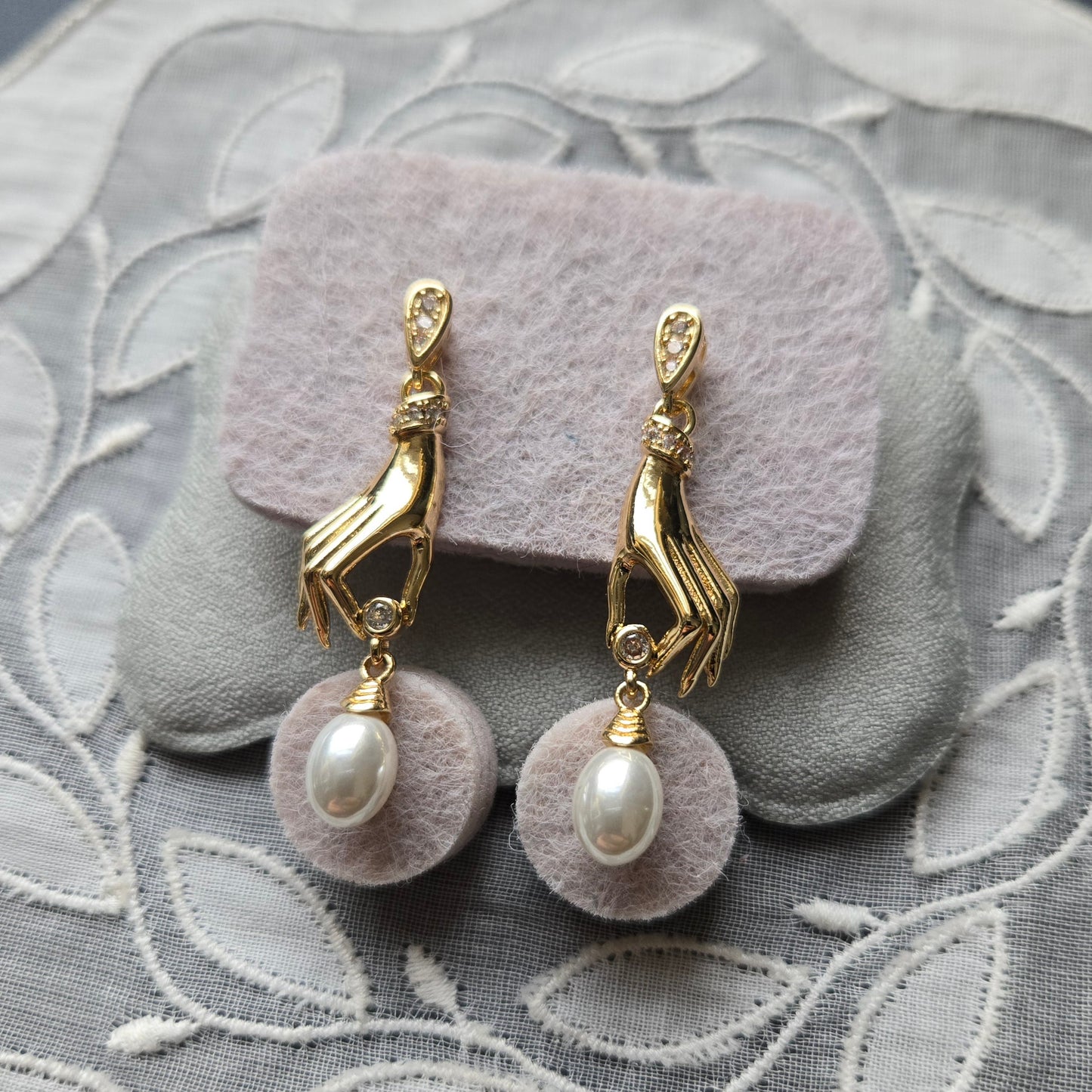 Posts - Crystals and Pearl Hand Drop Earrings